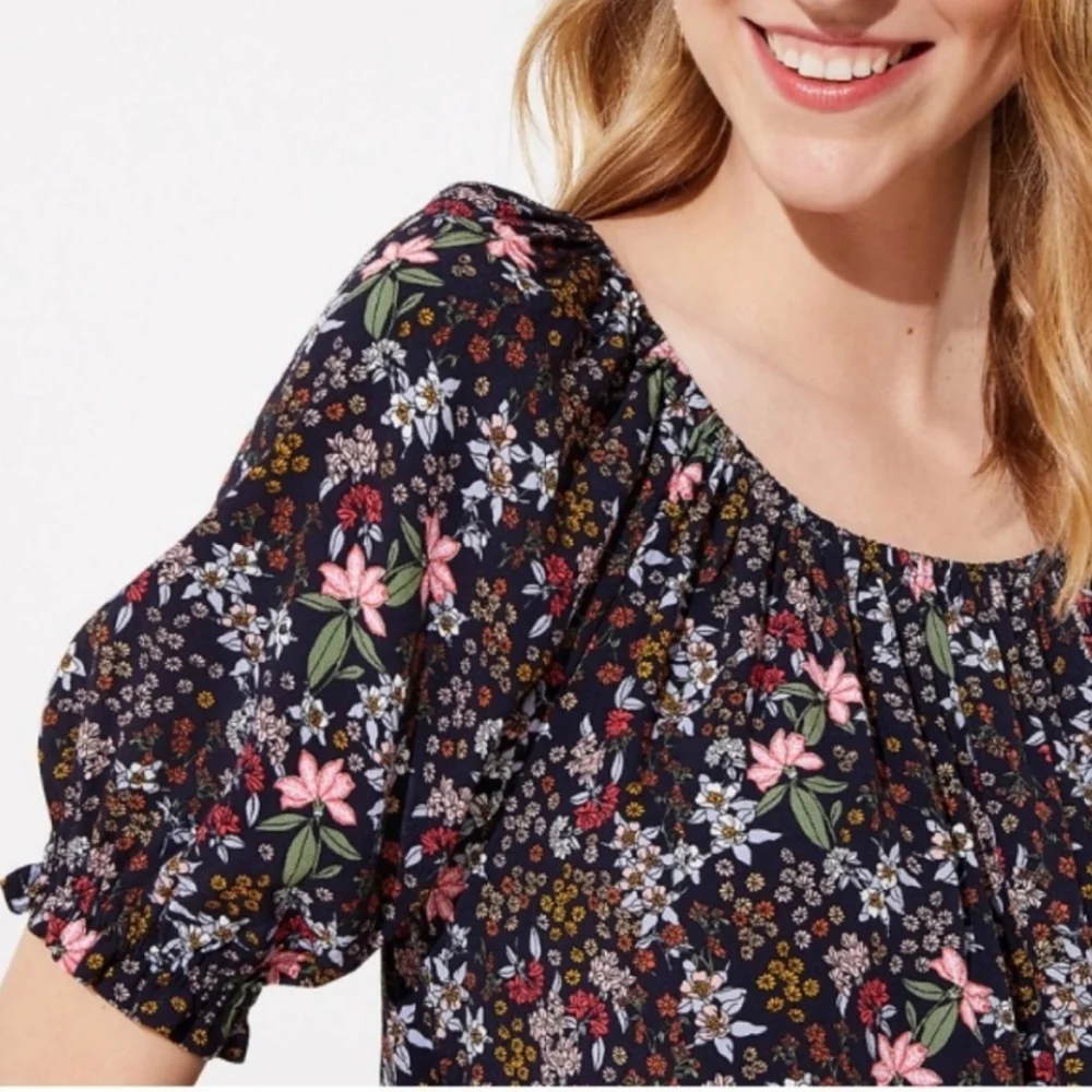 Loft Casual Office Spring Summer Floral Scoop Neck Puff Sleeves Flowy Top